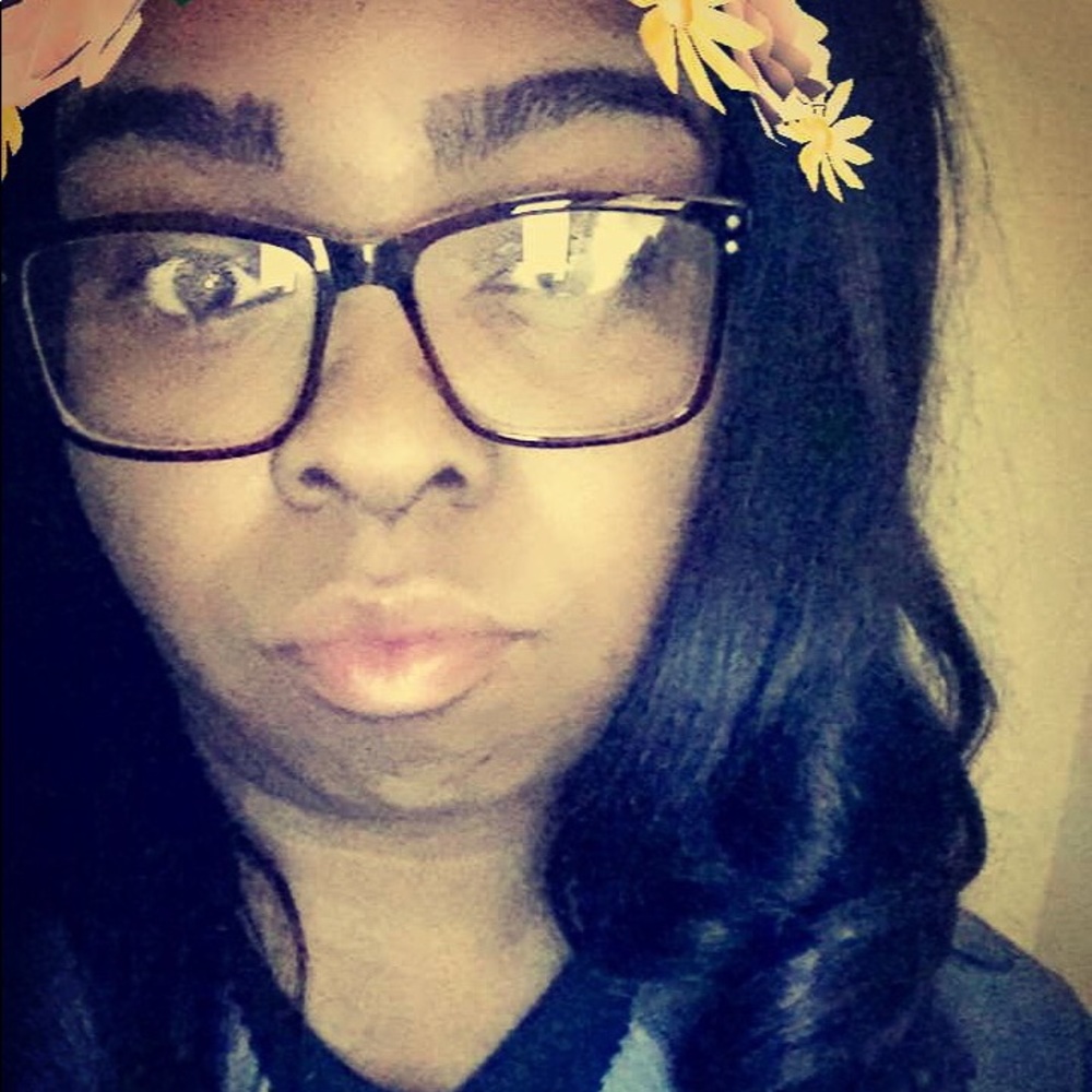 Meet your Posher, Sherika